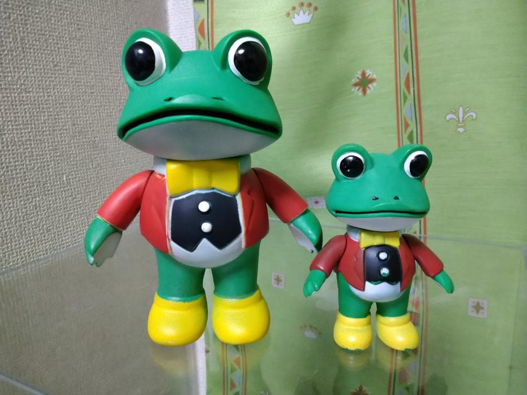 ケロヨン　ソフビ　礼服　大小セット