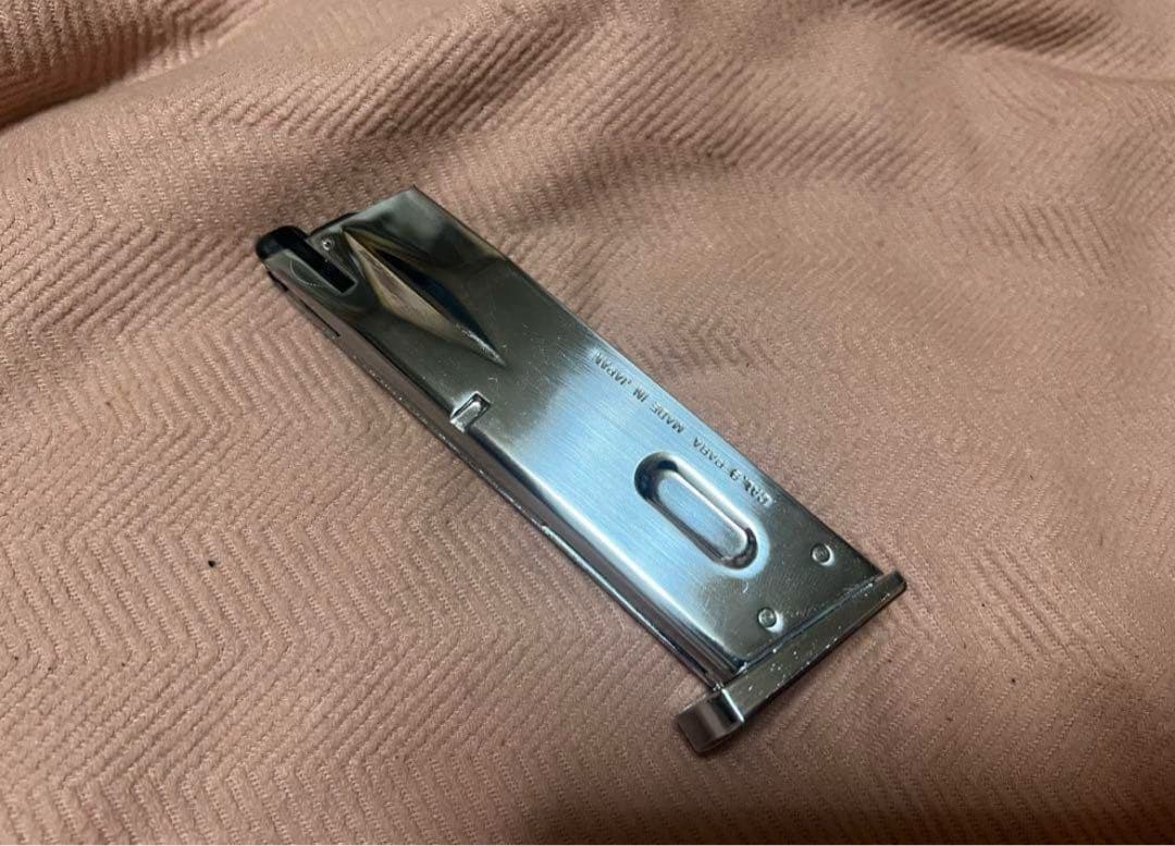 東京マルイ ガスブローバック M92F クロームステンレス　ガスガン