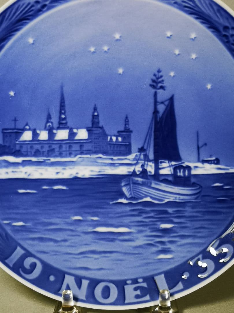 【フランス語】RC イヤープレート 1935　〈 クロンボー城沖の漁船〉