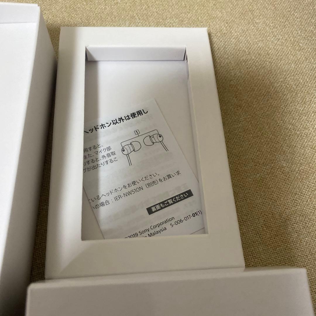 SAOコラボモデル　ウォークマン A105シリーズ　16GB (レッド/アスナ)