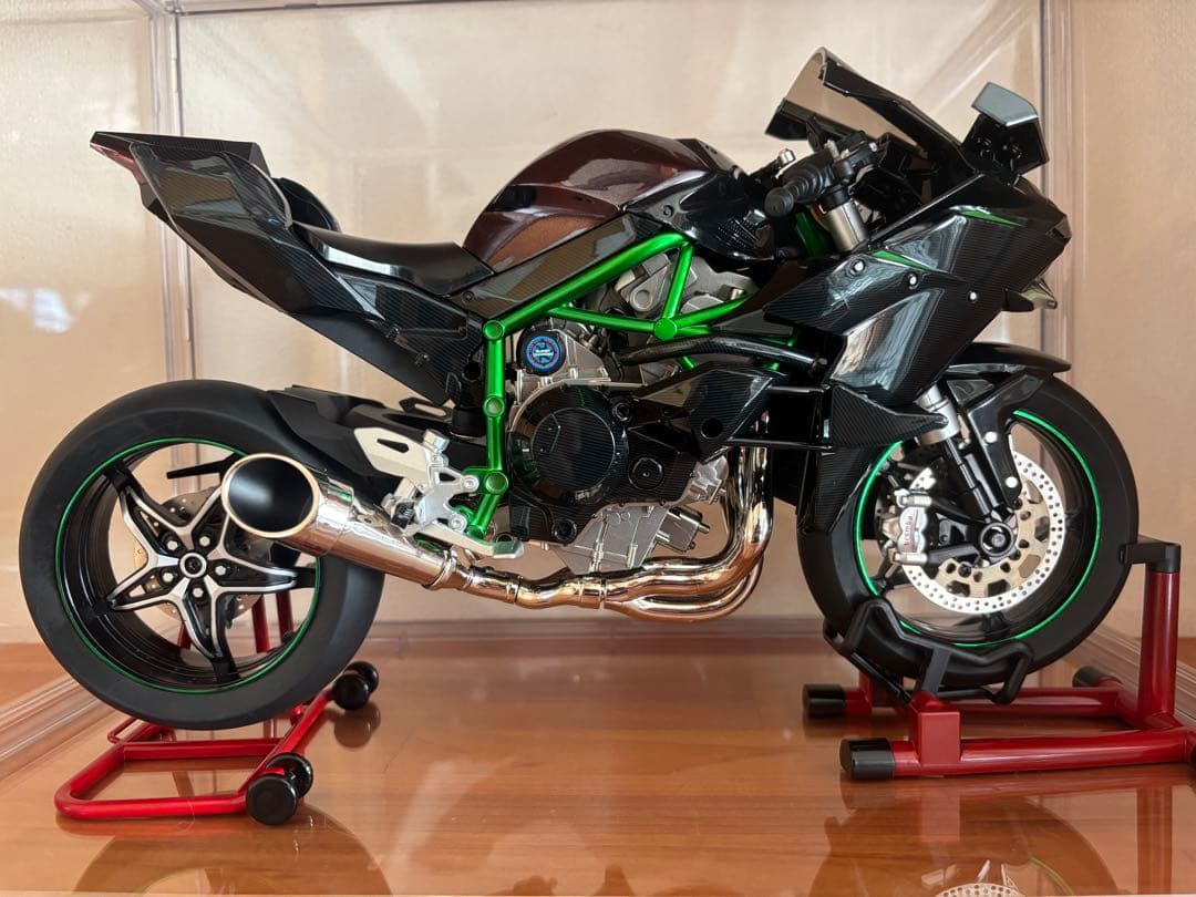 XLG 1/6 カワサキ ninja H2R カーボン仕様 ギミック搭載