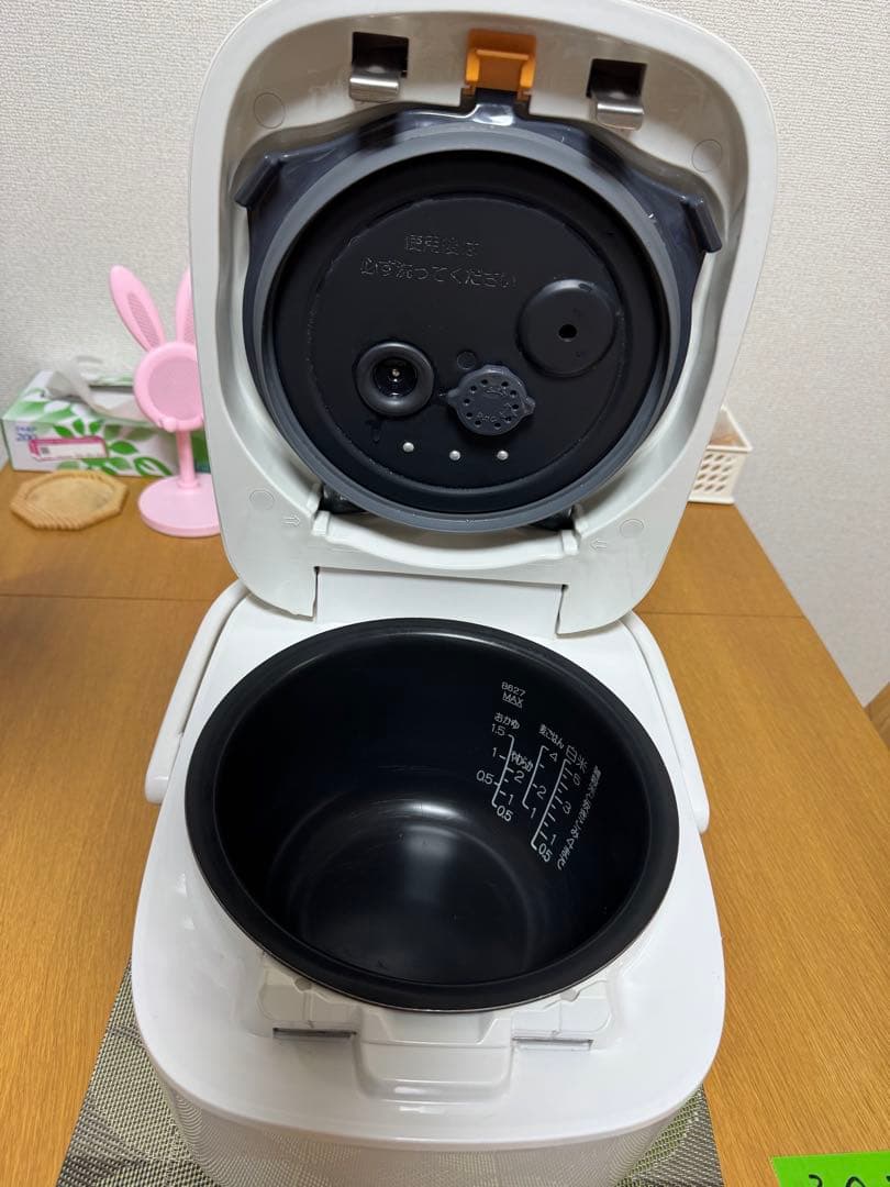 2022年製 ZOJIRUSHI 圧力IH炊飯ジャー NW-CA10 炊飯器