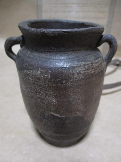 古備前　小振りな花生け　古箱付き　R17-1