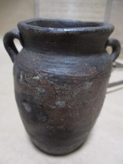 古備前　小振りな花生け　古箱付き　R17-1