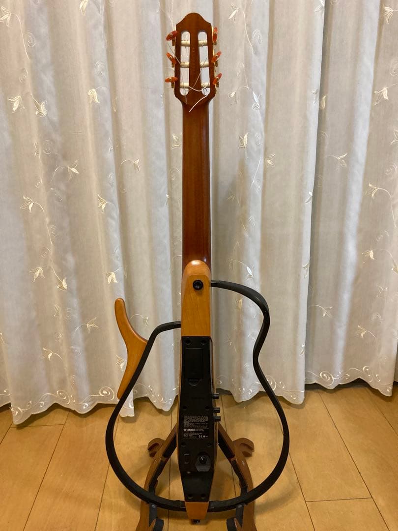 YAMAHA サイレントギター SLG-100N 全ての付属品及びケーブル
