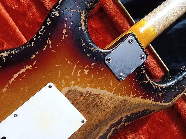 ★Custom HardRelic Sunburst StratocasterⅡ