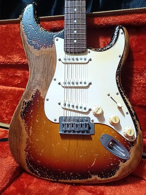 ★Custom HardRelic Sunburst StratocasterⅡ