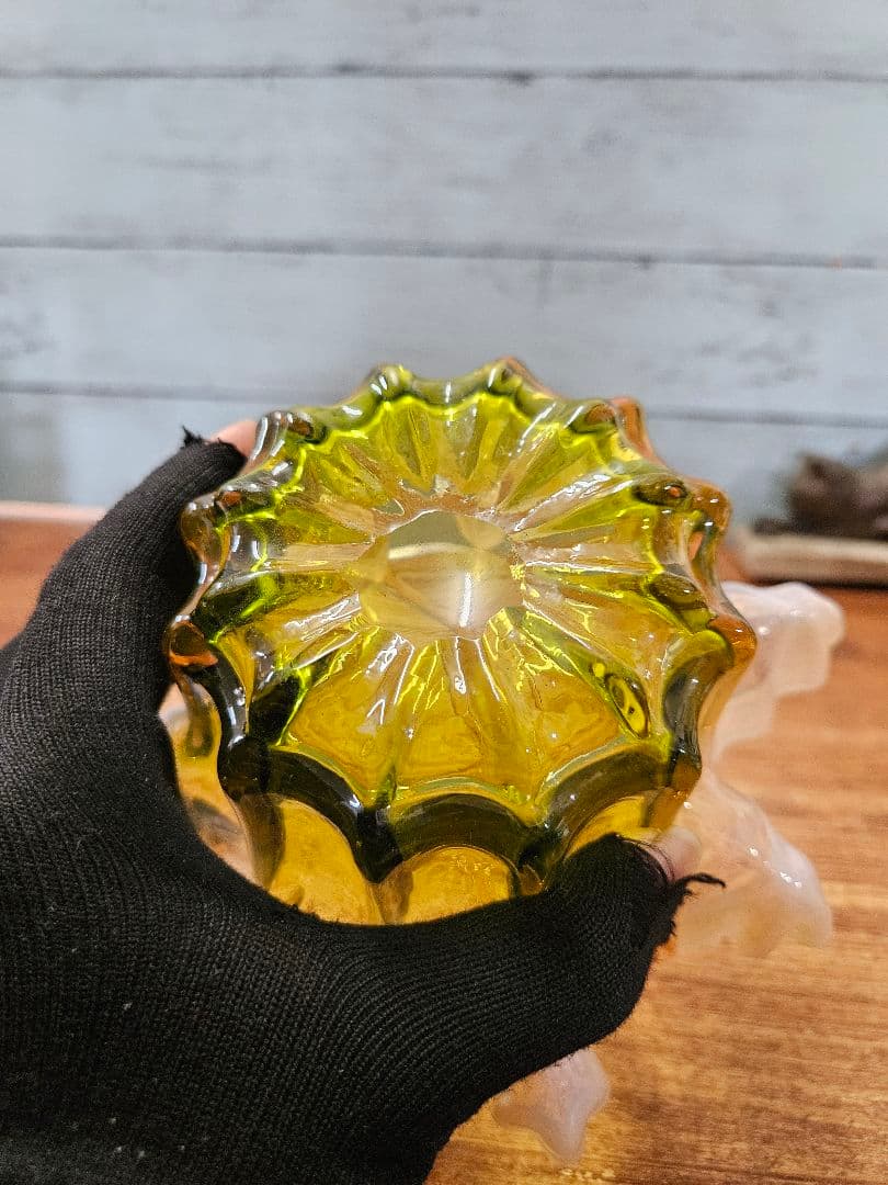 フランスアンティーク オパールセントガラスのバスケット フリル 籠 花器 花入れ