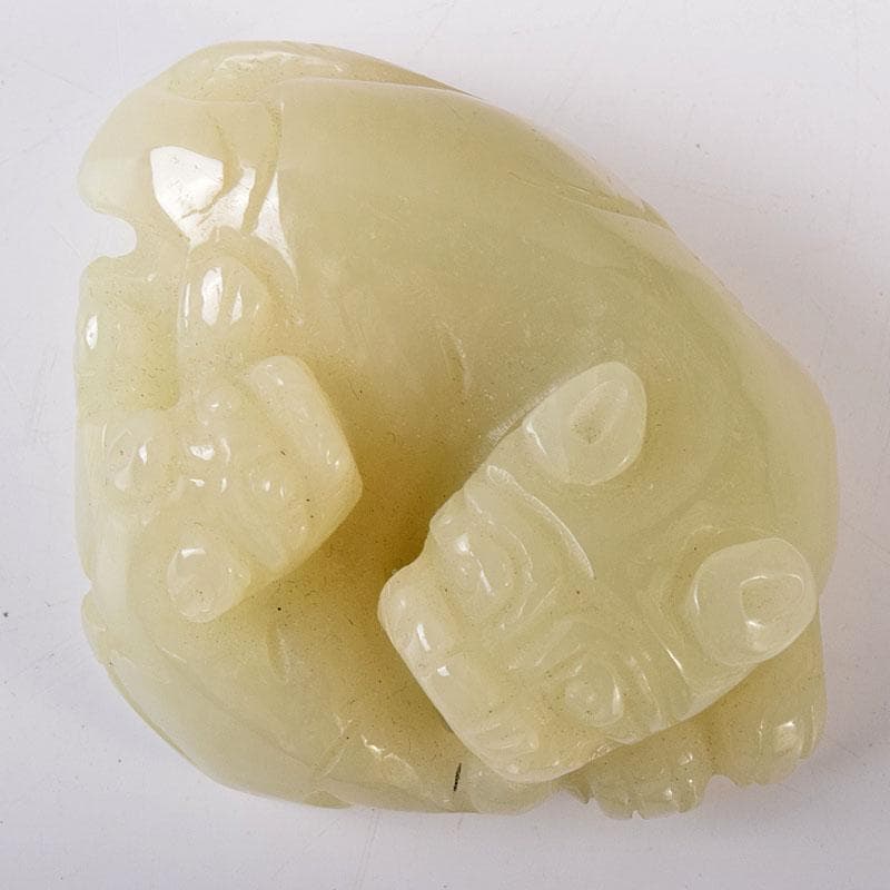 中国　玉石彫刻　神獣　根付　紙鎮　置物　C　8213E