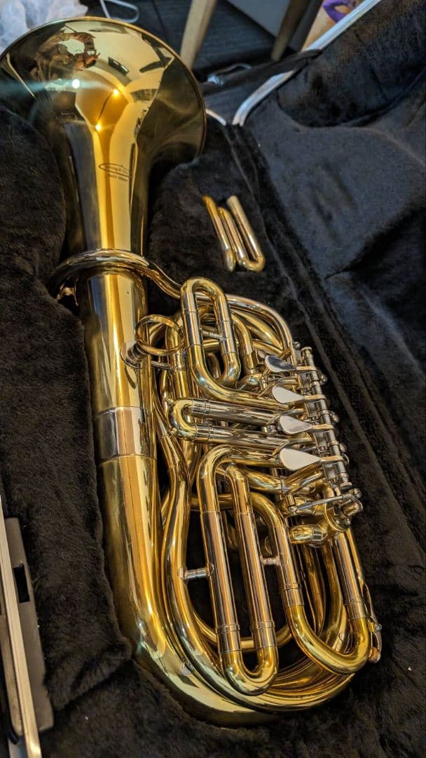 f*i様 トラベル　チューバ（管楽器調律済み）