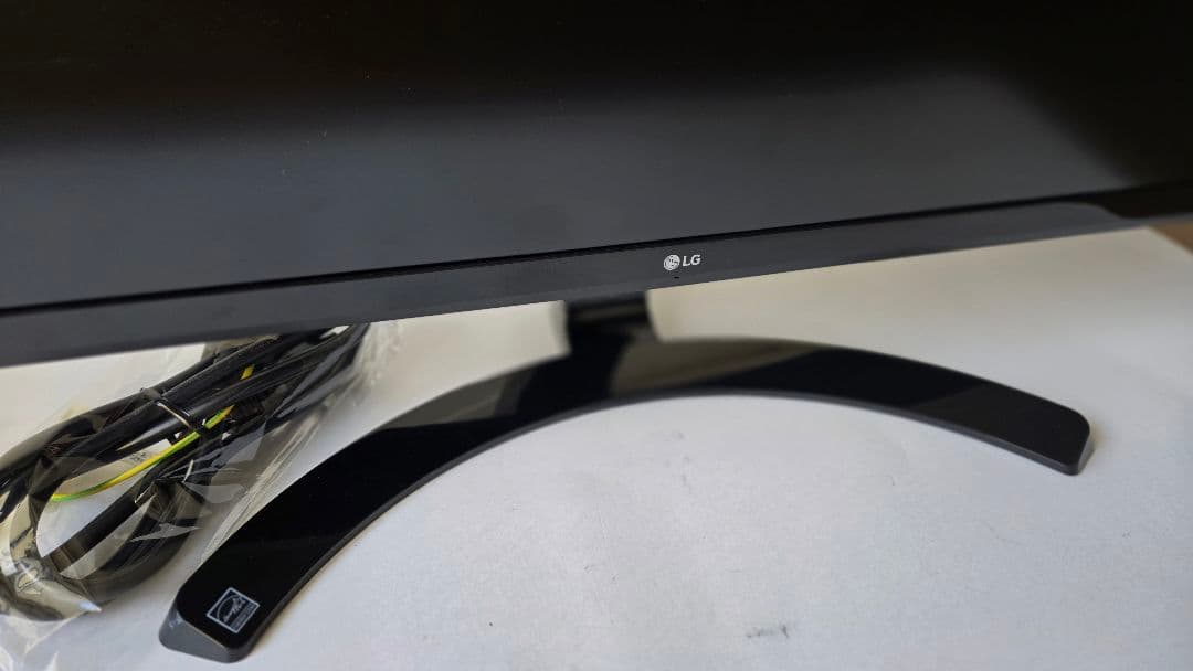 美品★LG 23.8インチ IPS 4K モニター 24UD58-B ★送料込