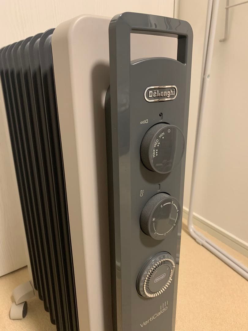 デロンギ　オイルヒーター RHJ12F0812-GY ⭐︎カバー付き