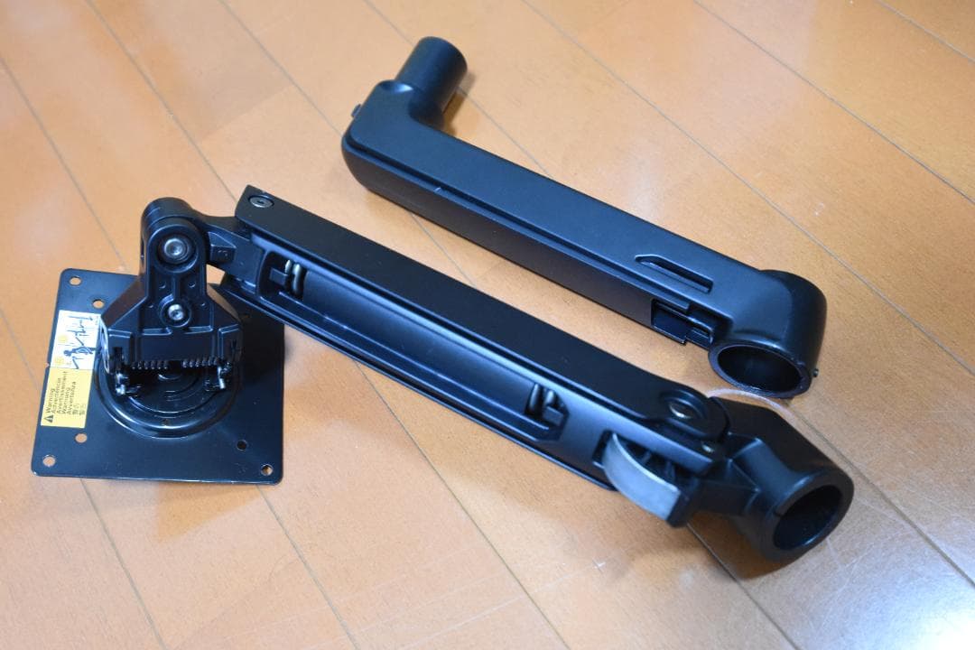 Amazonベーシック シングル 壁掛けタイプ モニターアーム ブラック