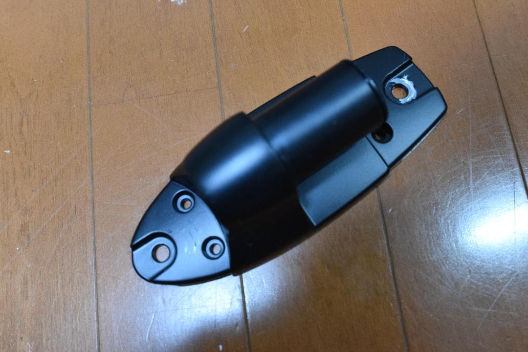 Amazonベーシック シングル 壁掛けタイプ モニターアーム ブラック