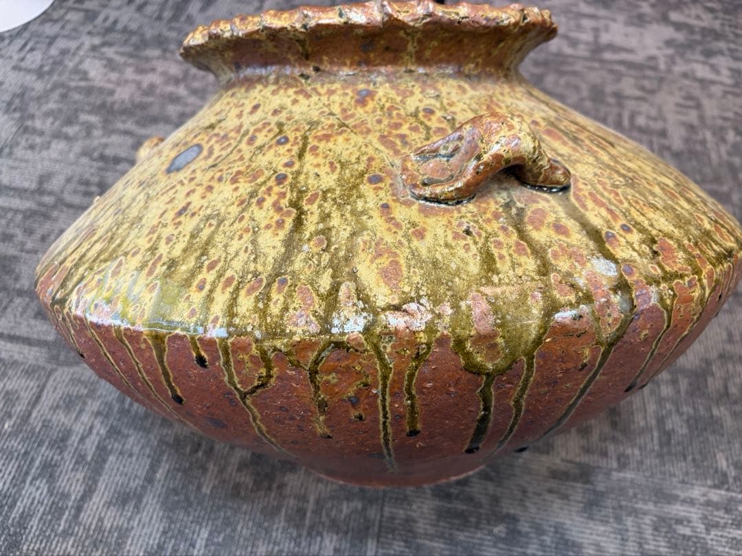 常滑焼　壺　澤田重治作