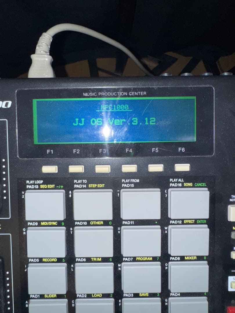 i*n様 AKAI MPC1000 Black JJOS3.12導入済み 動作確