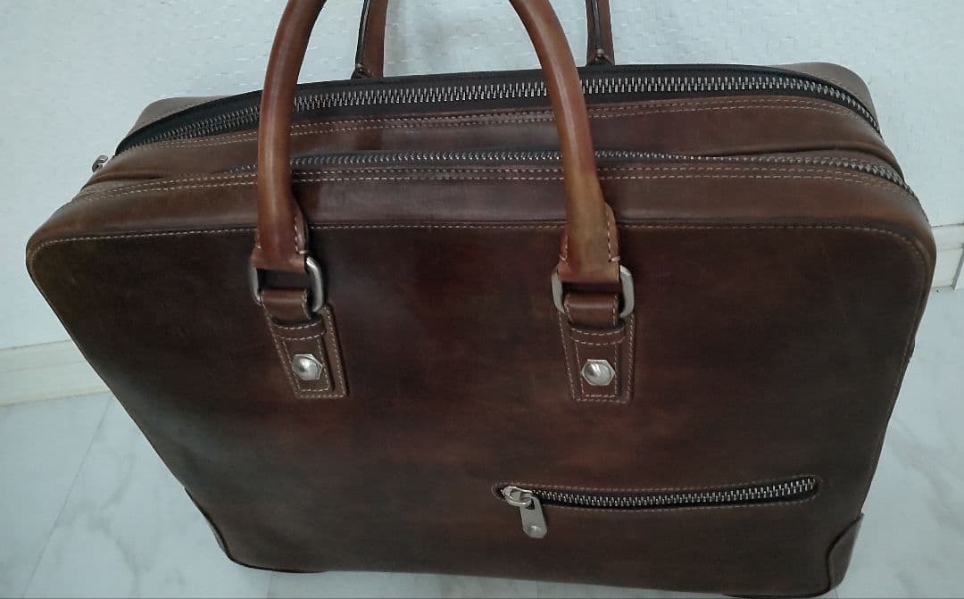 フランチェスコベニーニョ レザー ブリーフケース ブラウン 2室