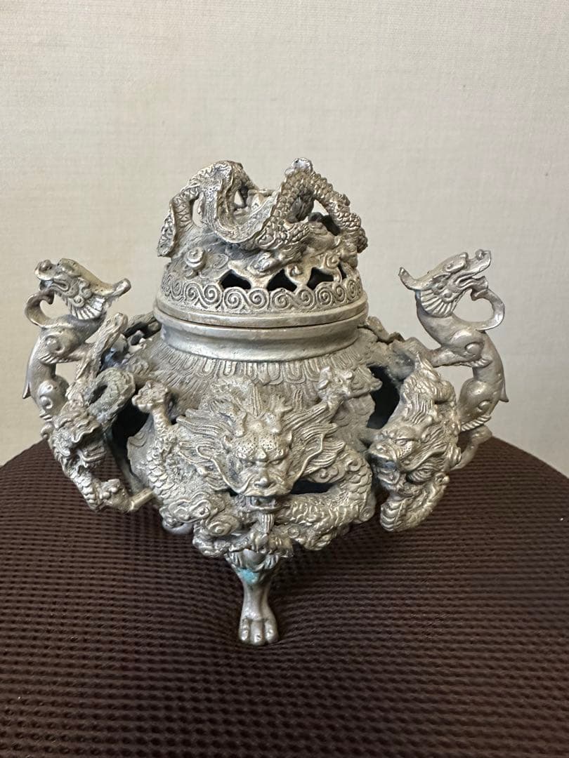 九つの龍の香炉 骨董品