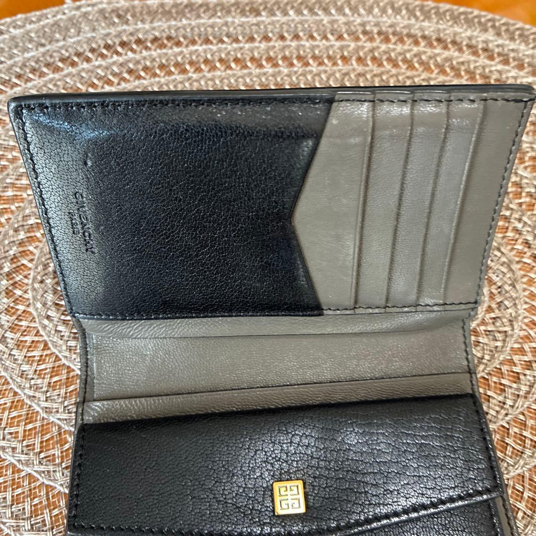 GIVENCHY ブラック 二つ折り財布