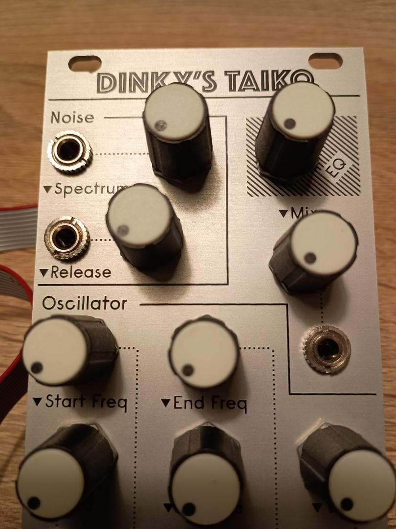 ALM Dinky’s Taiko モジュラーシンセ