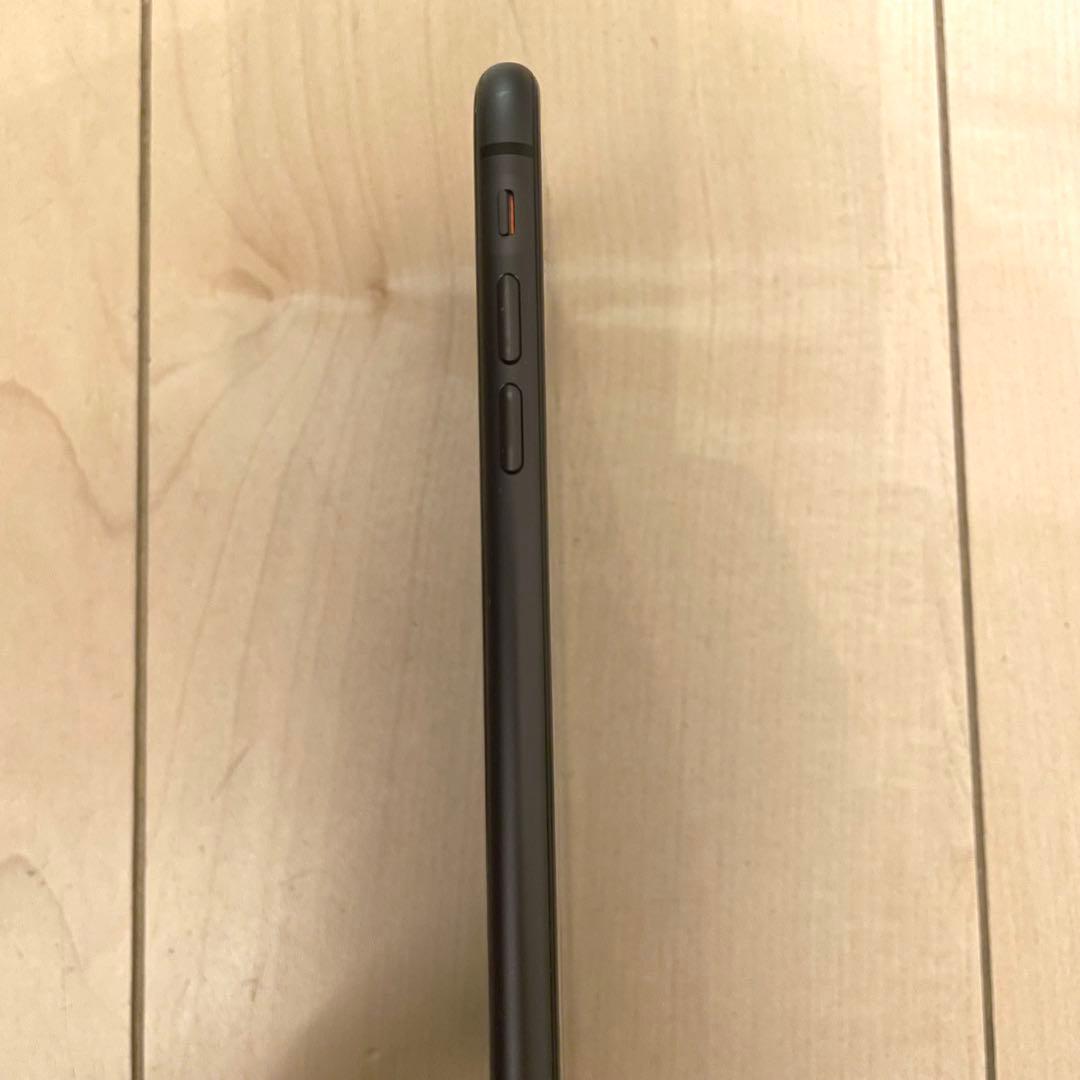【極美品】Apple iPhone11 128GB ブラック　本体