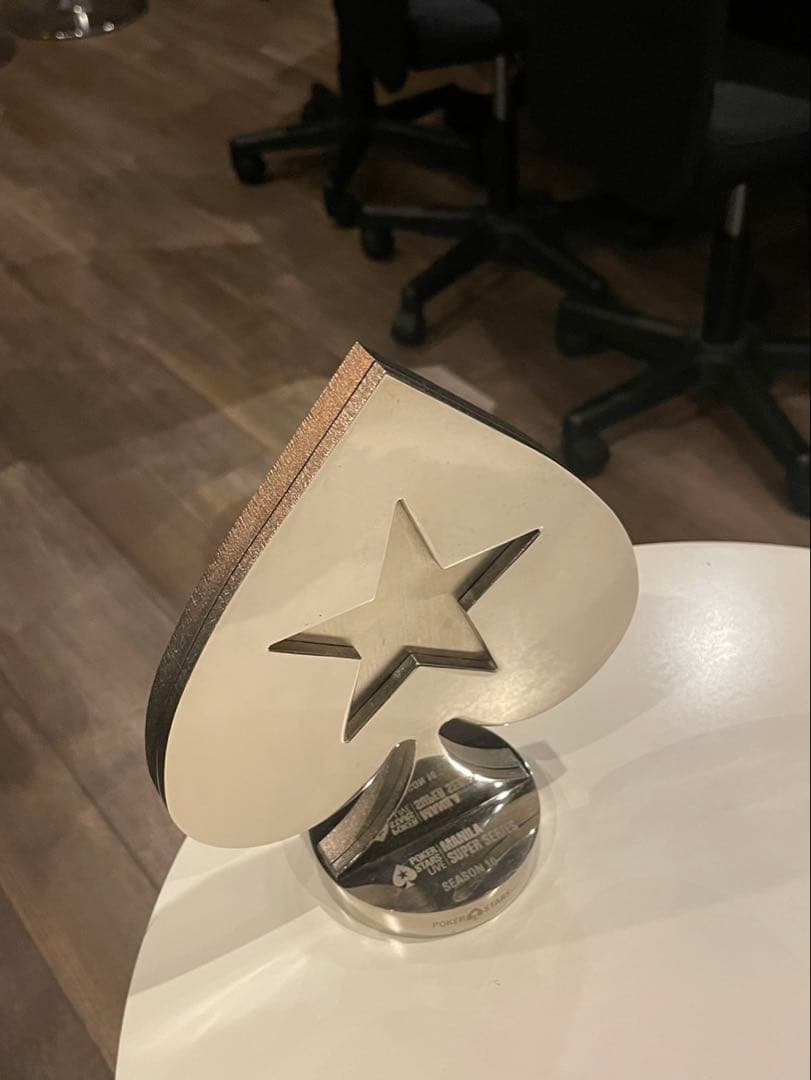 MANILA SUPER SERIES SEASON10 優勝トロフィー