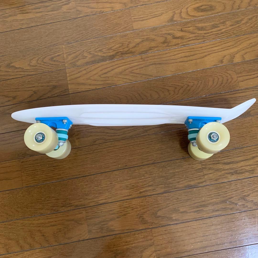 penny 22インチ 蓄光 GLACIAL BLUE