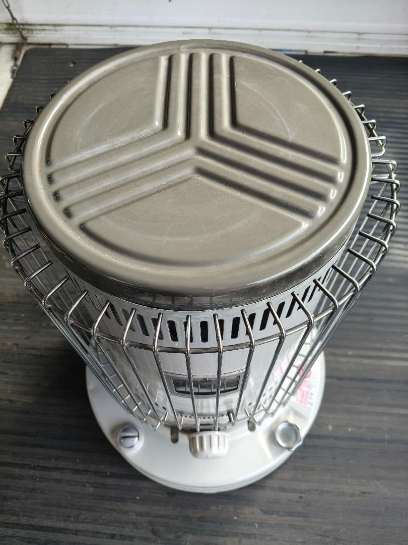 トヨトミ　ダルマストーブ