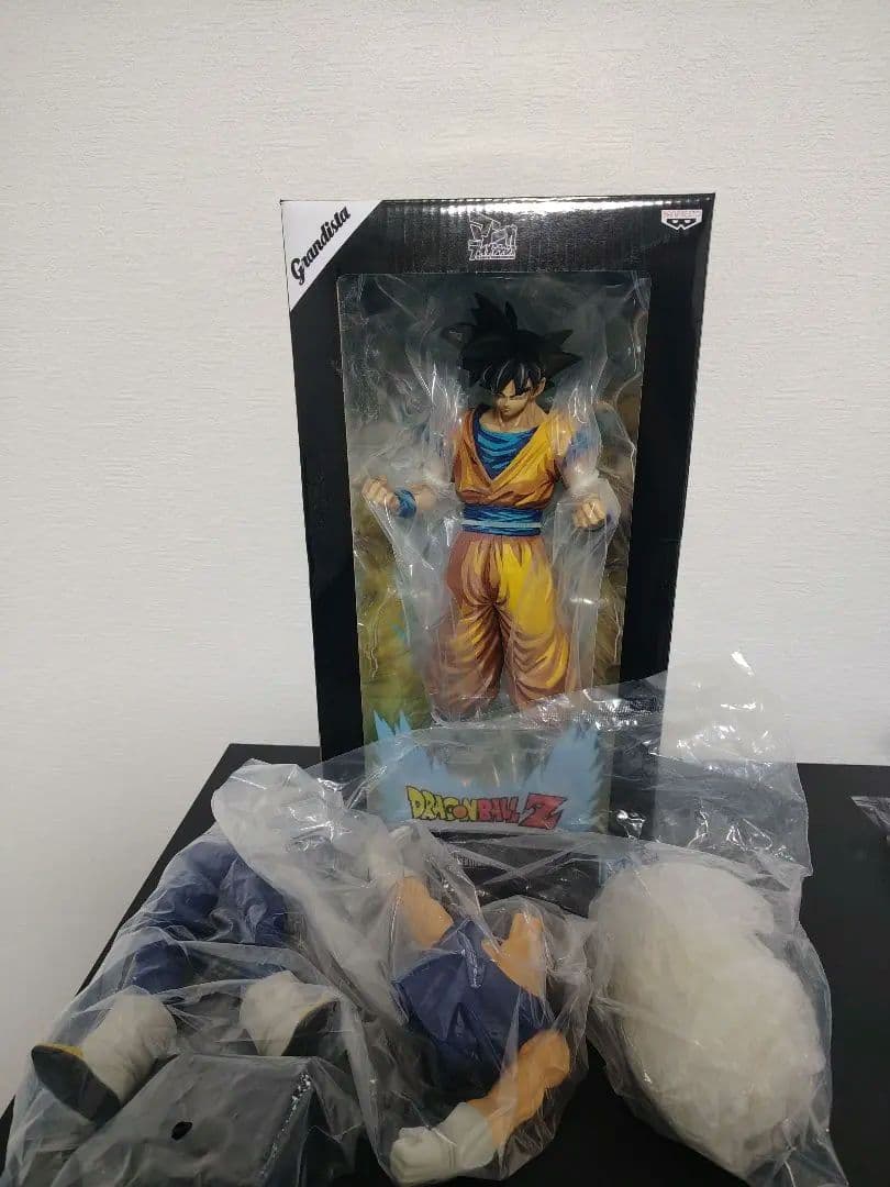 未開封　マンガディメンションズ 孫悟空　　　　おまけ　開封品ベジータ