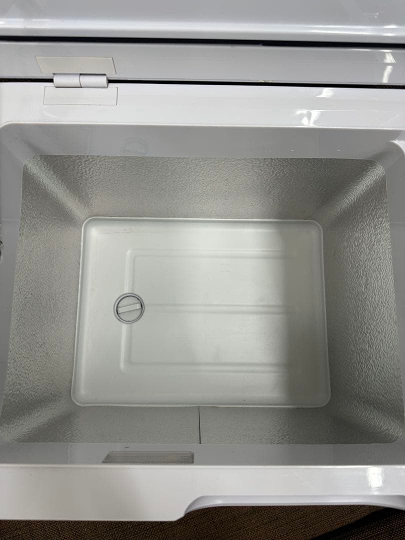 ② TOHO 車載冷凍冷蔵庫 RLC-CF22