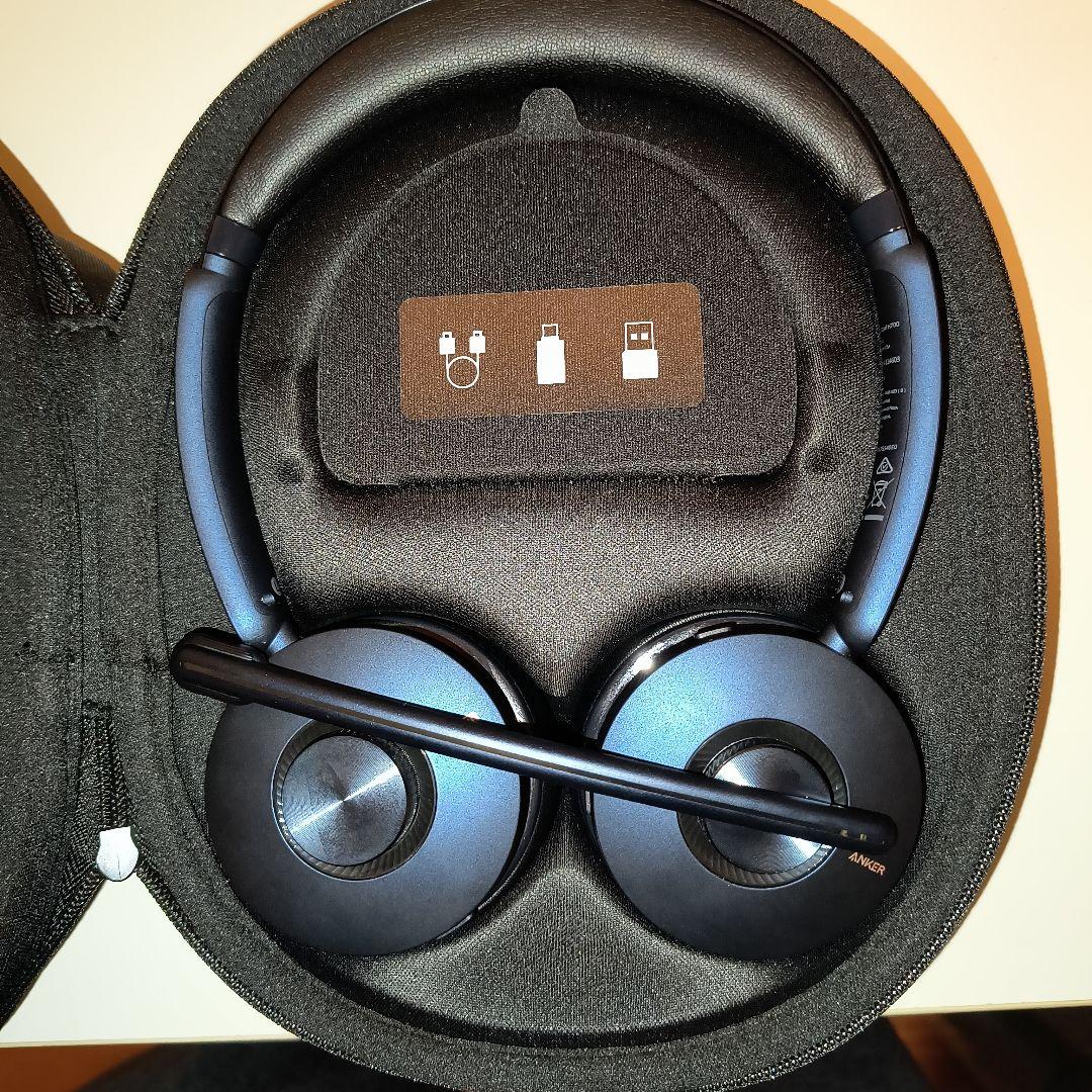 Anker PowerConf H700　充電スタンドあり