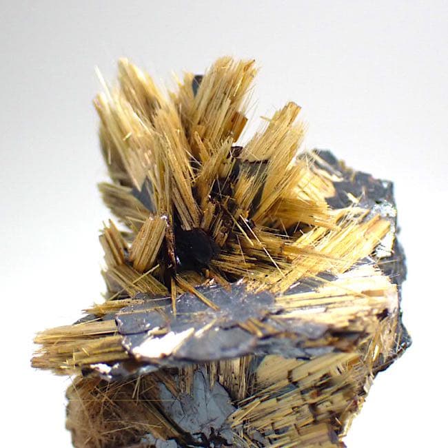 【ブラジル産】ルチルオンヘマタイト