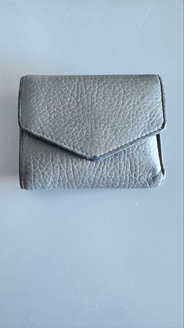 メゾンマルジェラ　レザー 三つ折り財布