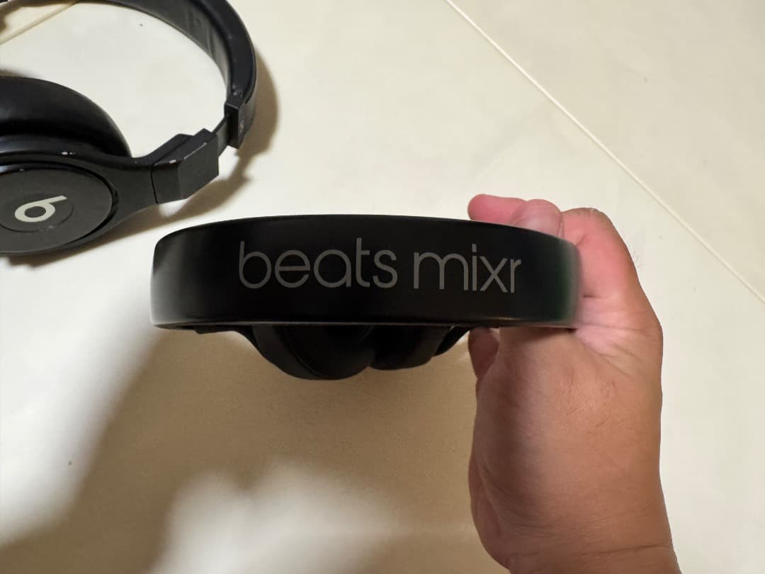 Beats Mixr ブラック ヘッドホン
