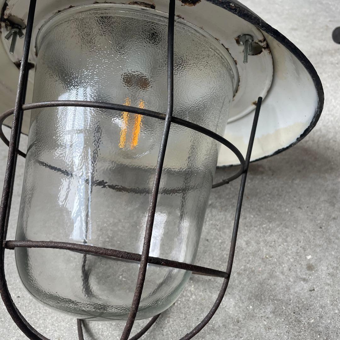 【依頼により値下げ中】ビンテージ インダストリアル ペンダントランプ
