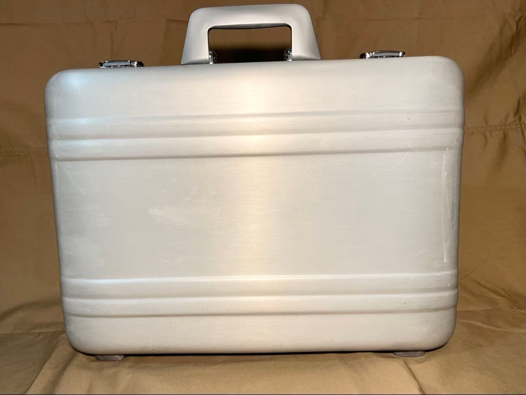 【美品】ゼロハリバートン　アルミアタッシュケース