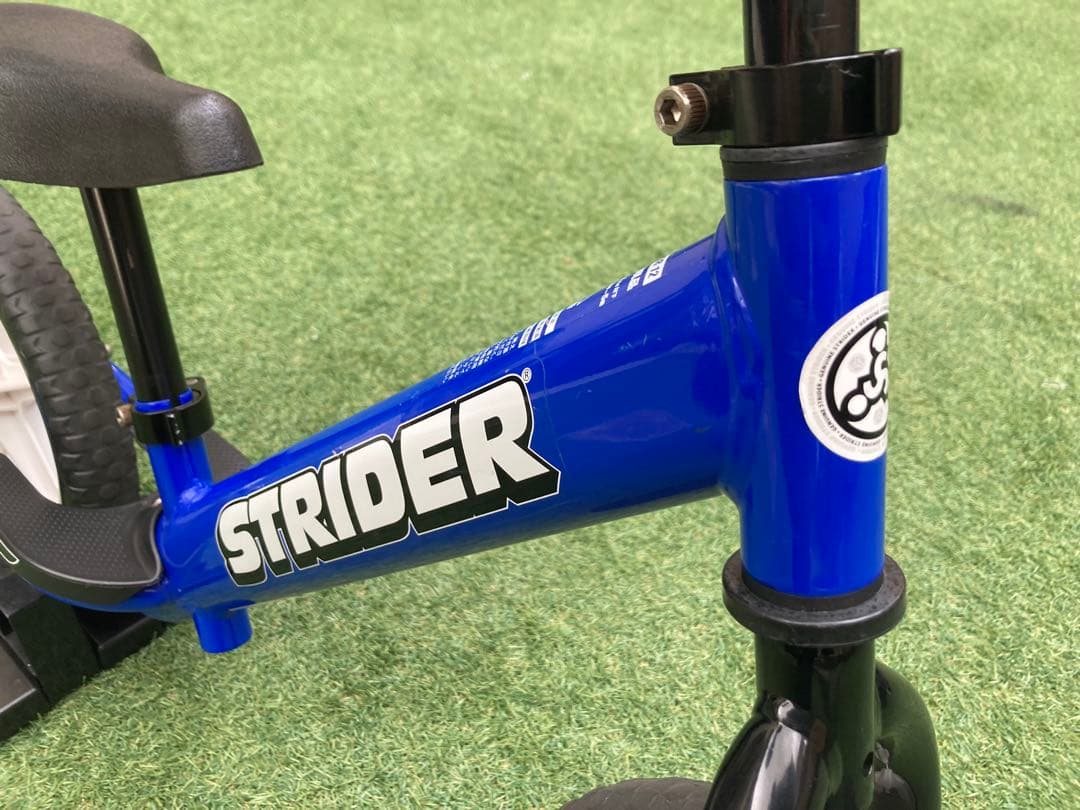 strider ストライダースポーツ　ブルー　美品　 　ホイール（ホワイト）