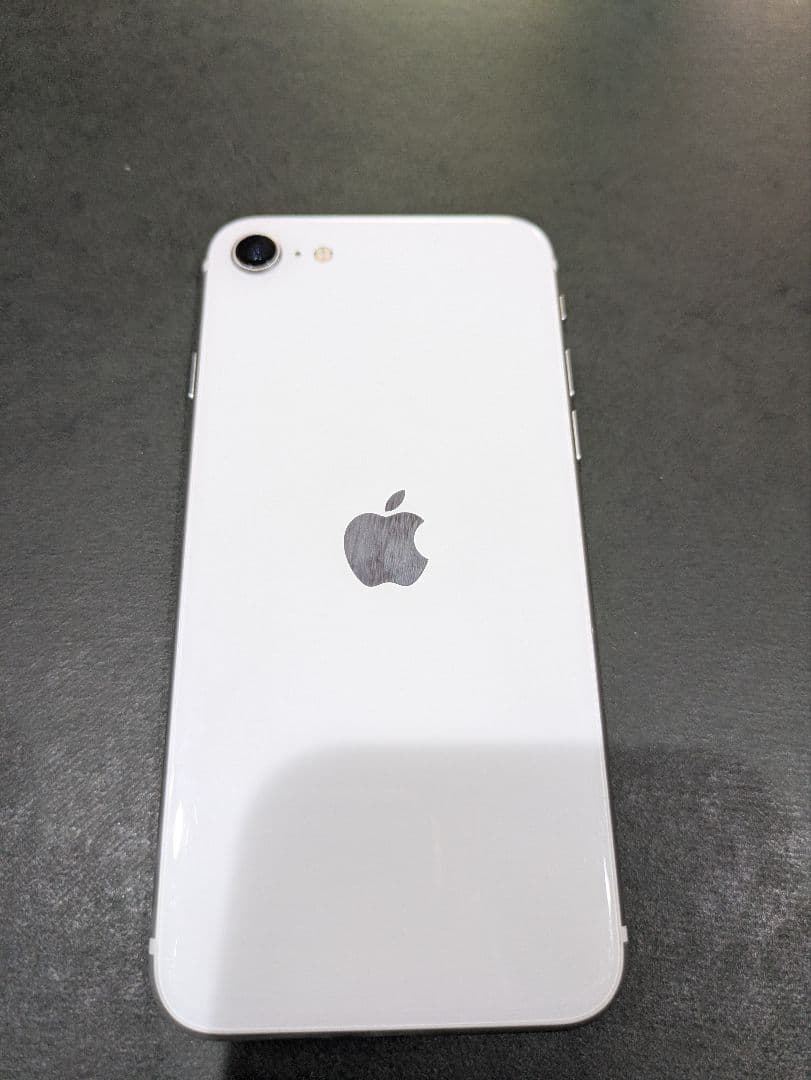 傷あり iPhoneSE 第二世代 ブラック