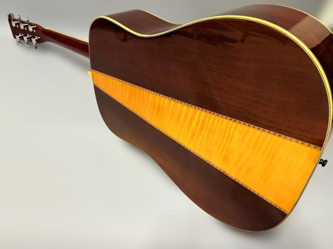 超高級柾目ハカランダ仕様！人気の縦ロゴ・モーリス W-40 ！ 超激鳴・超美品