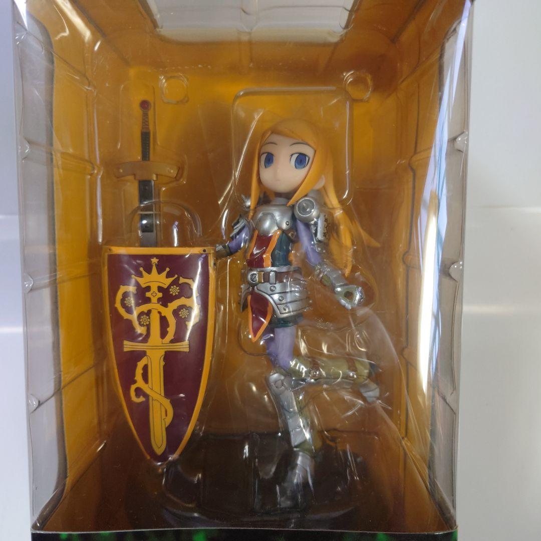 世界樹の迷宮 フィギュア パラディンの女の子 ブシドーの女の子 ★未開封新品★