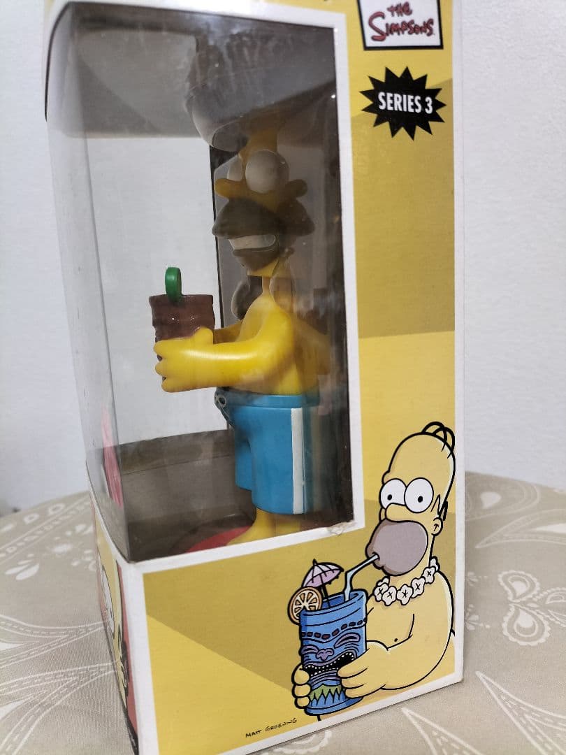 フィギュア4体セット　ホーマー・ラットフィンク・KFC・TIKI