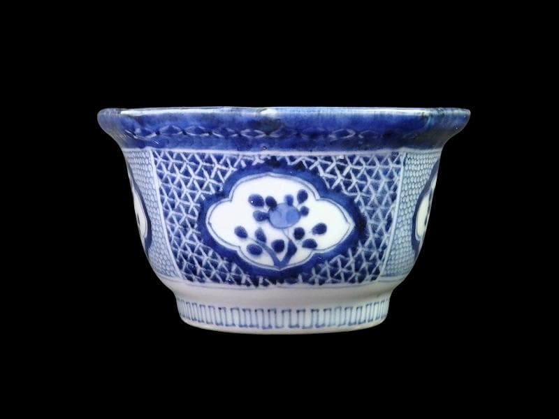 古伊万里　染付　毘沙門亀甲紋に花図　八角向付 ５客　A234AS-DBb