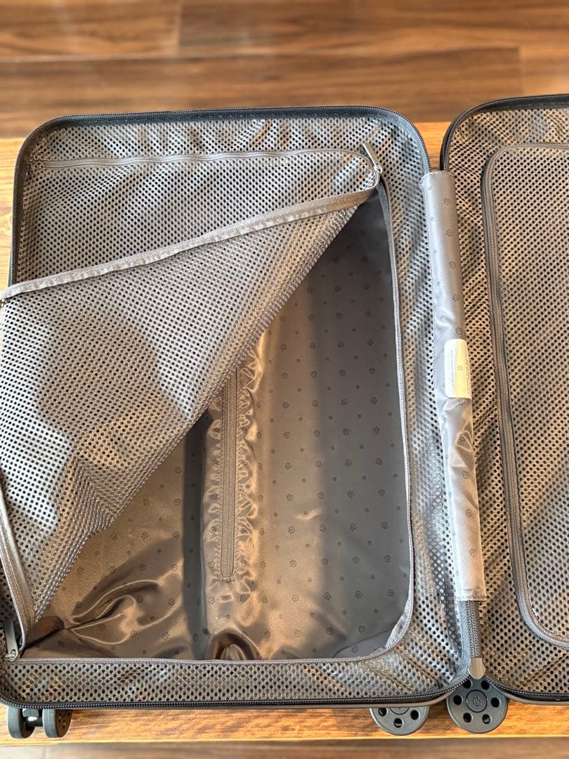 バッグ RIMOWA ESSENTIAL LITE CABIN 37L BLACK