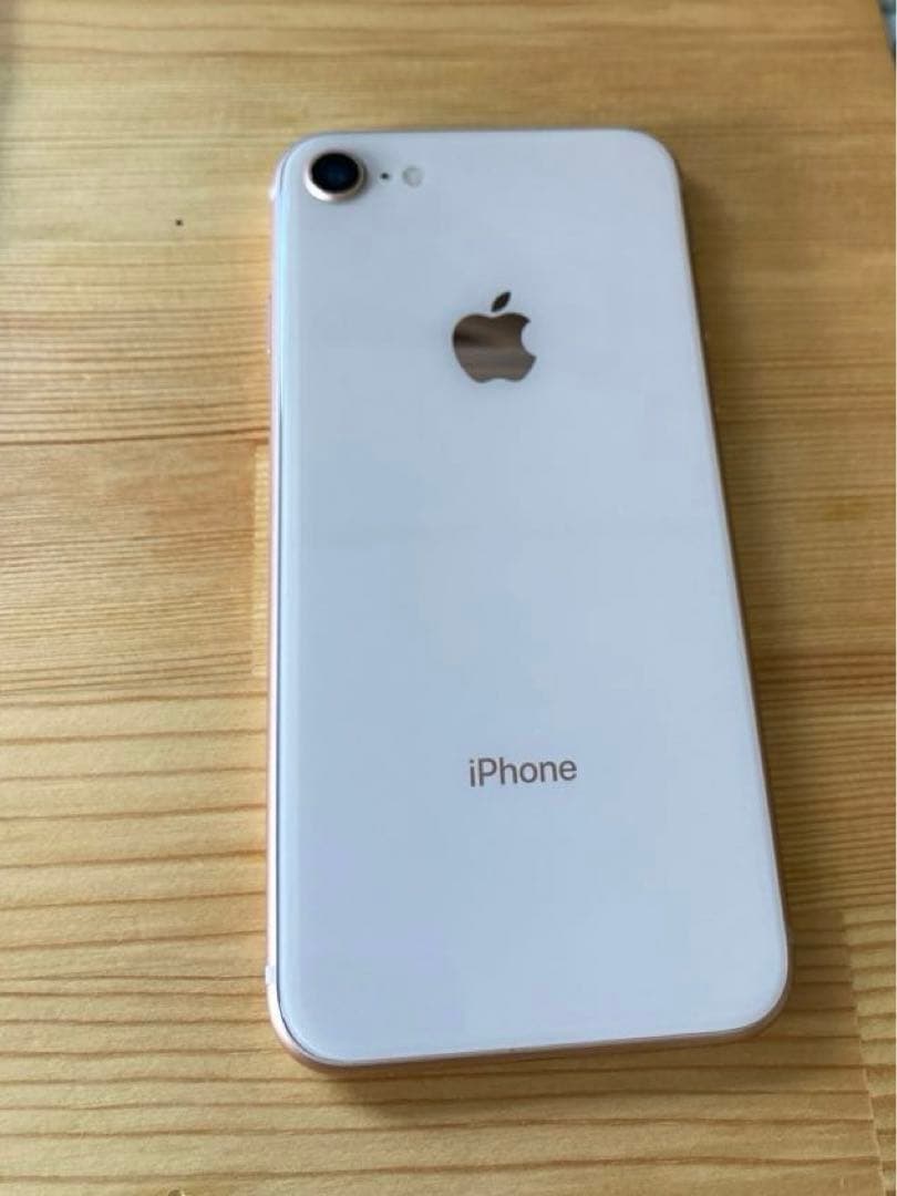 Iphone 8, バッテリー80%, ローズゴールドカラ
