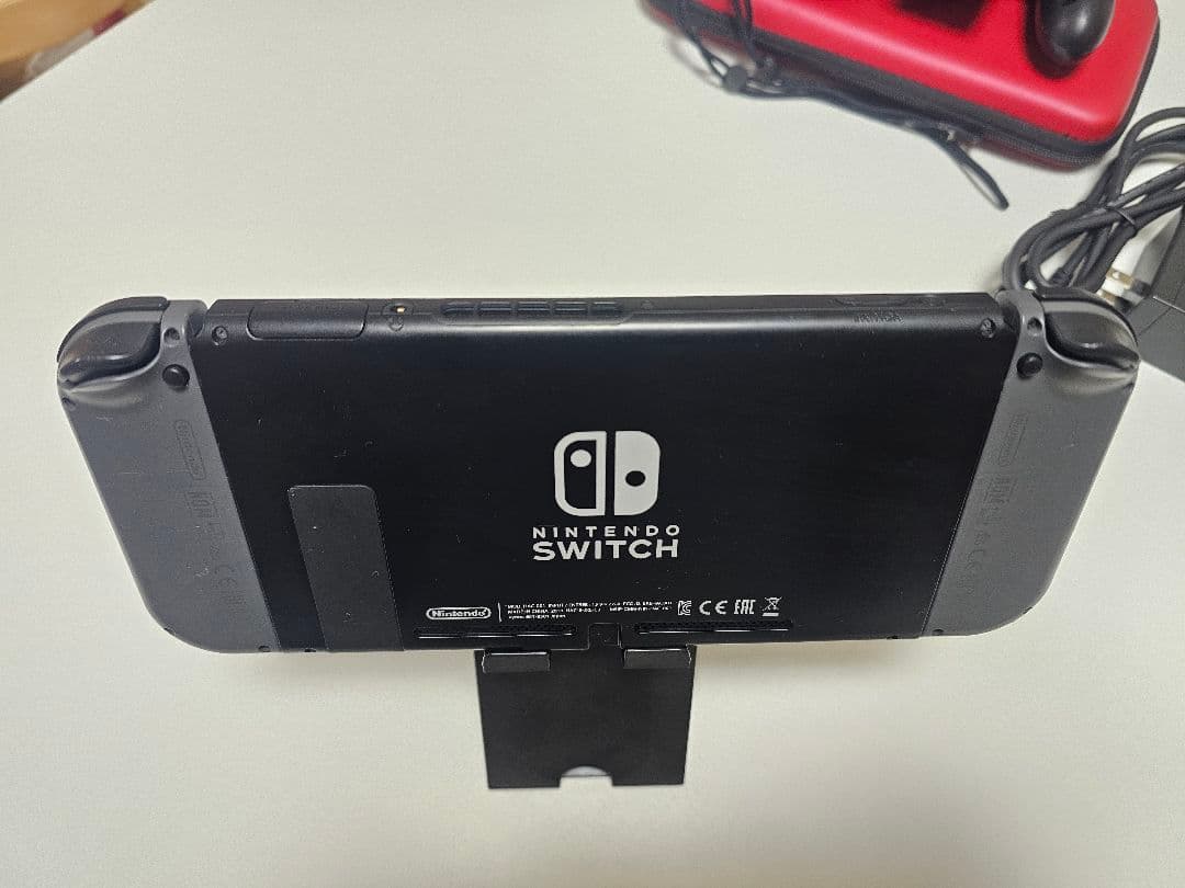 【即日発送】Nintendo Switch 本体 実働　ケース付