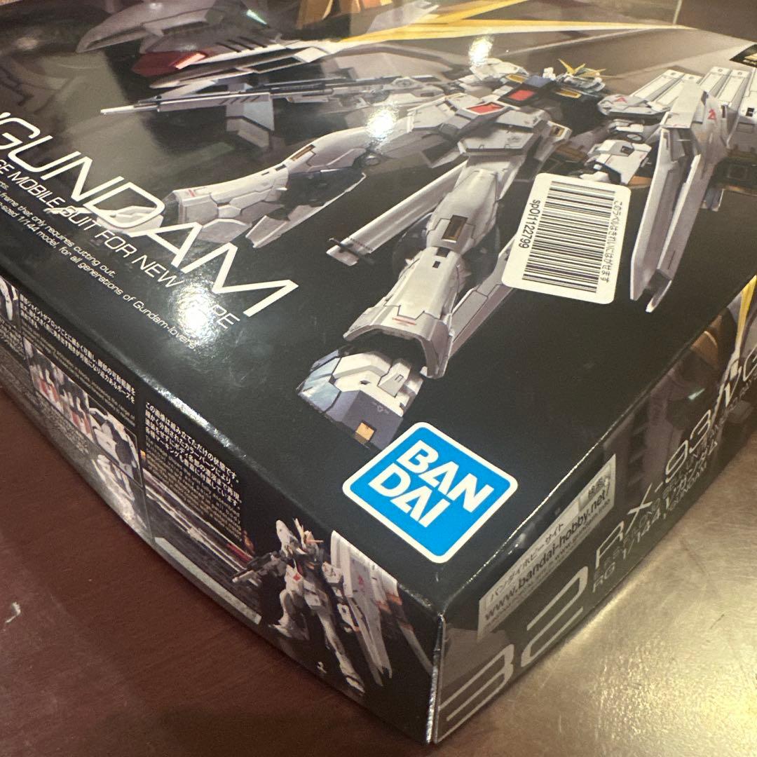 【逆襲のシャア】RX-93 Vガンダム & フィン ファンネル拡張パーツ セット