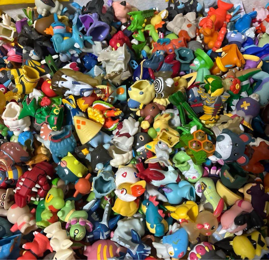 約1030匹　ポケモンキッズ　クリア　モンコレ　指人形　フィギュア　カントー