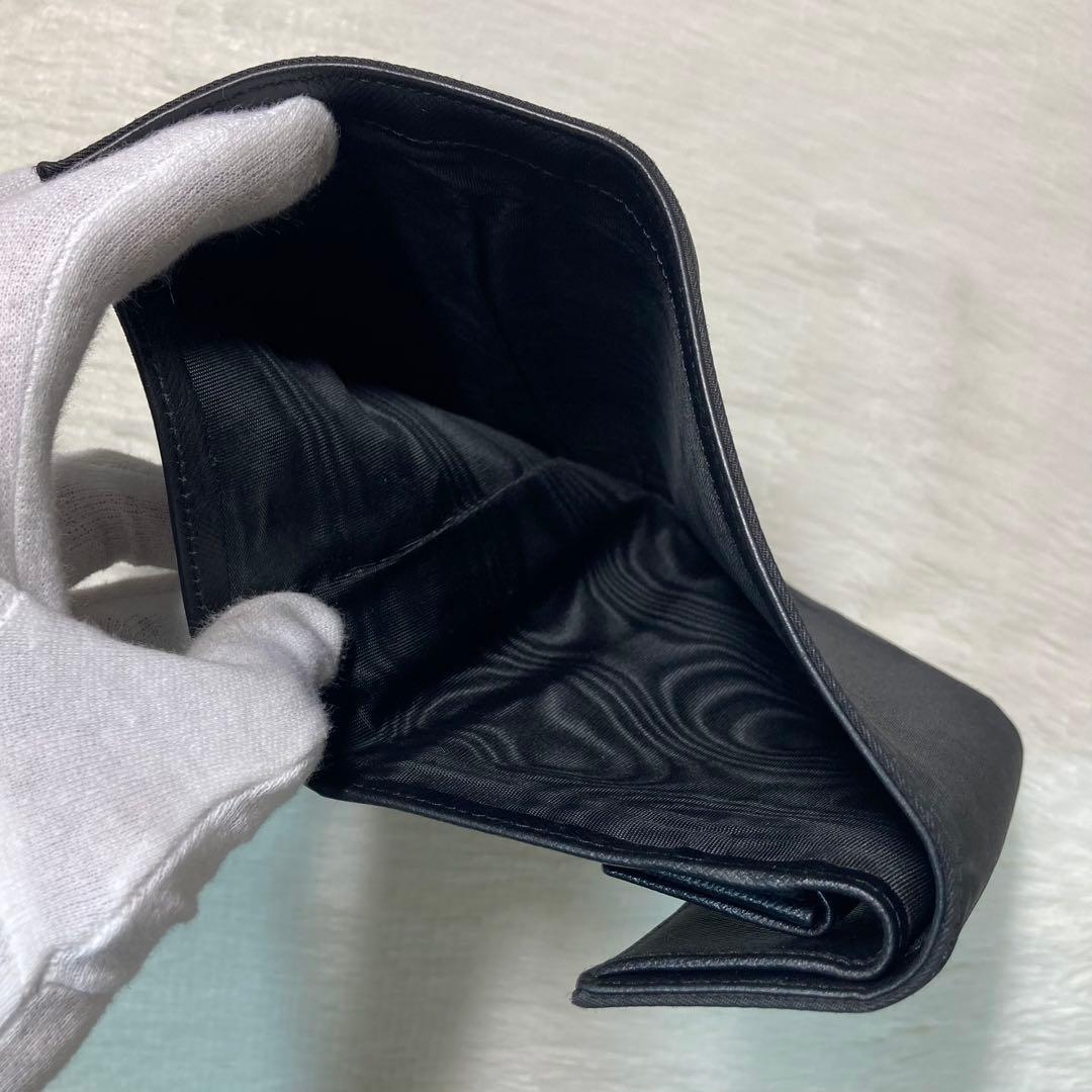 早い者勝ち　PRADA プラダ　三つ折り　ナイロン　レザー　箱付き　財布　黒　箱