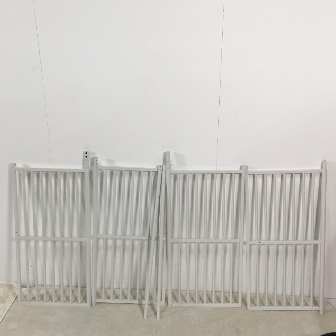 新品 ペットゲート ペットドア ペットフェンス 留守番脱走防止柵1320-160