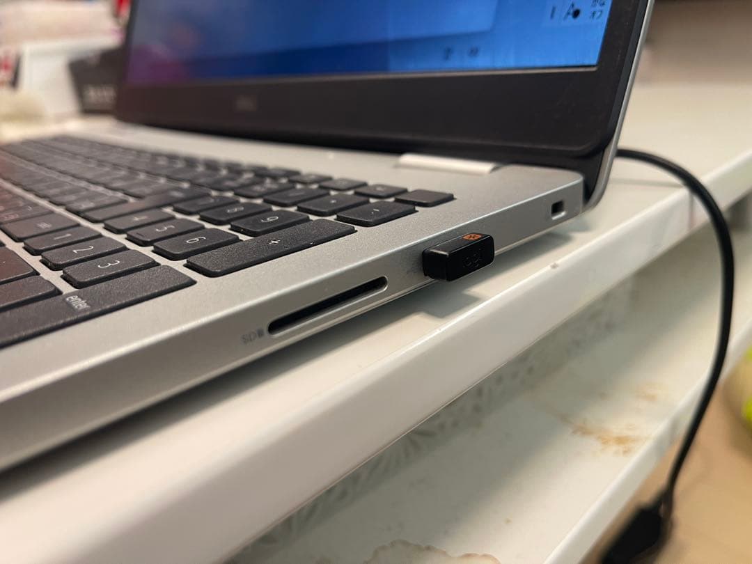 Dell Inspiron 5593 Intel Core i7、GPU搭載機